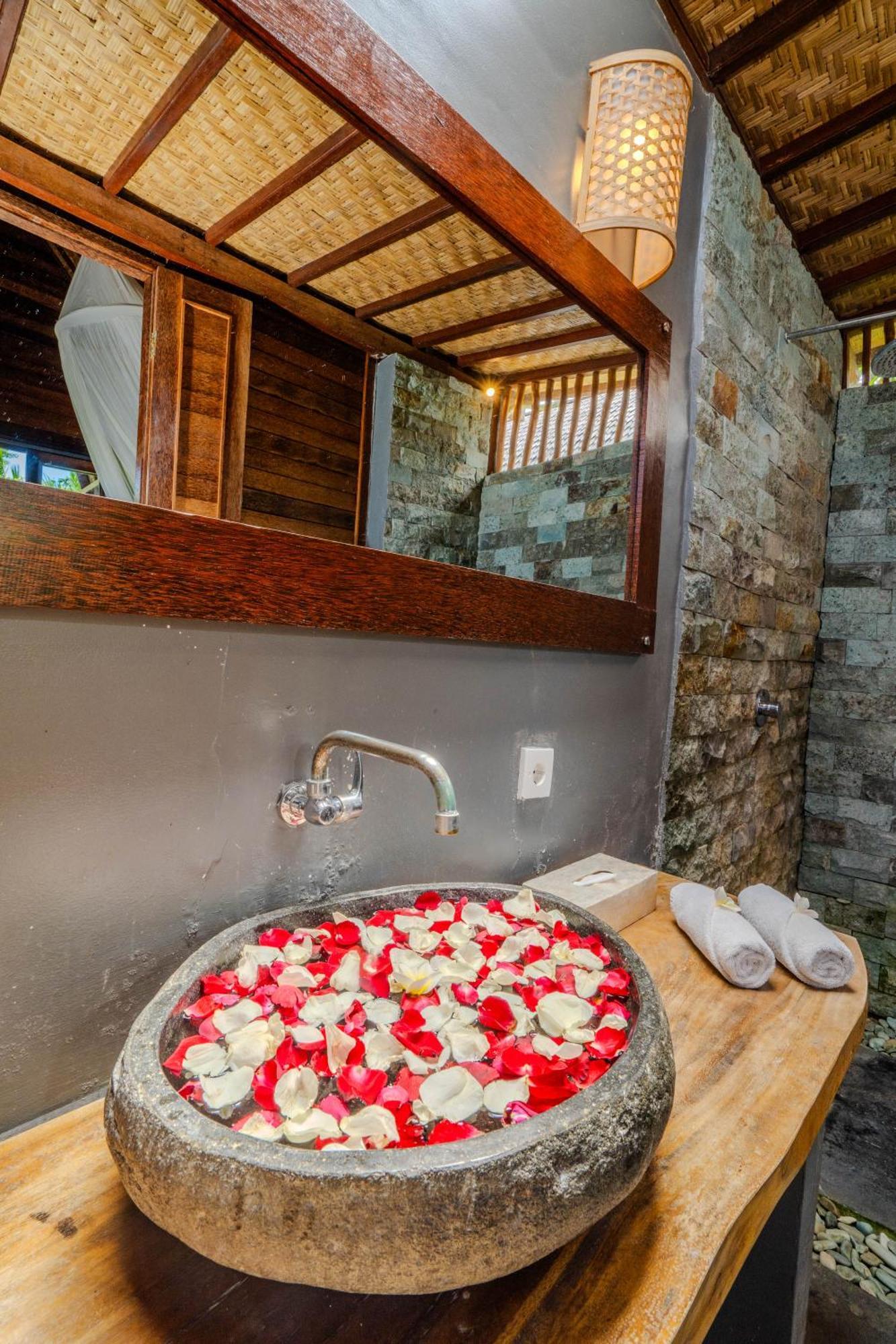 Lumbung Bukit Resort Uluwatu Екстериор снимка